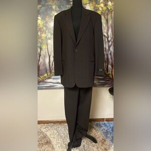 DKNY Men’s 100% Wool Suit Brown Size 42R – Blazer & Pants – NWT